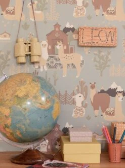 Tapete Lama Village Pastellgraublau 9 Tapete Lama Village Pastellgraublau -Wallpaper-Featured-Store Lama Village A 389363 2880x1440