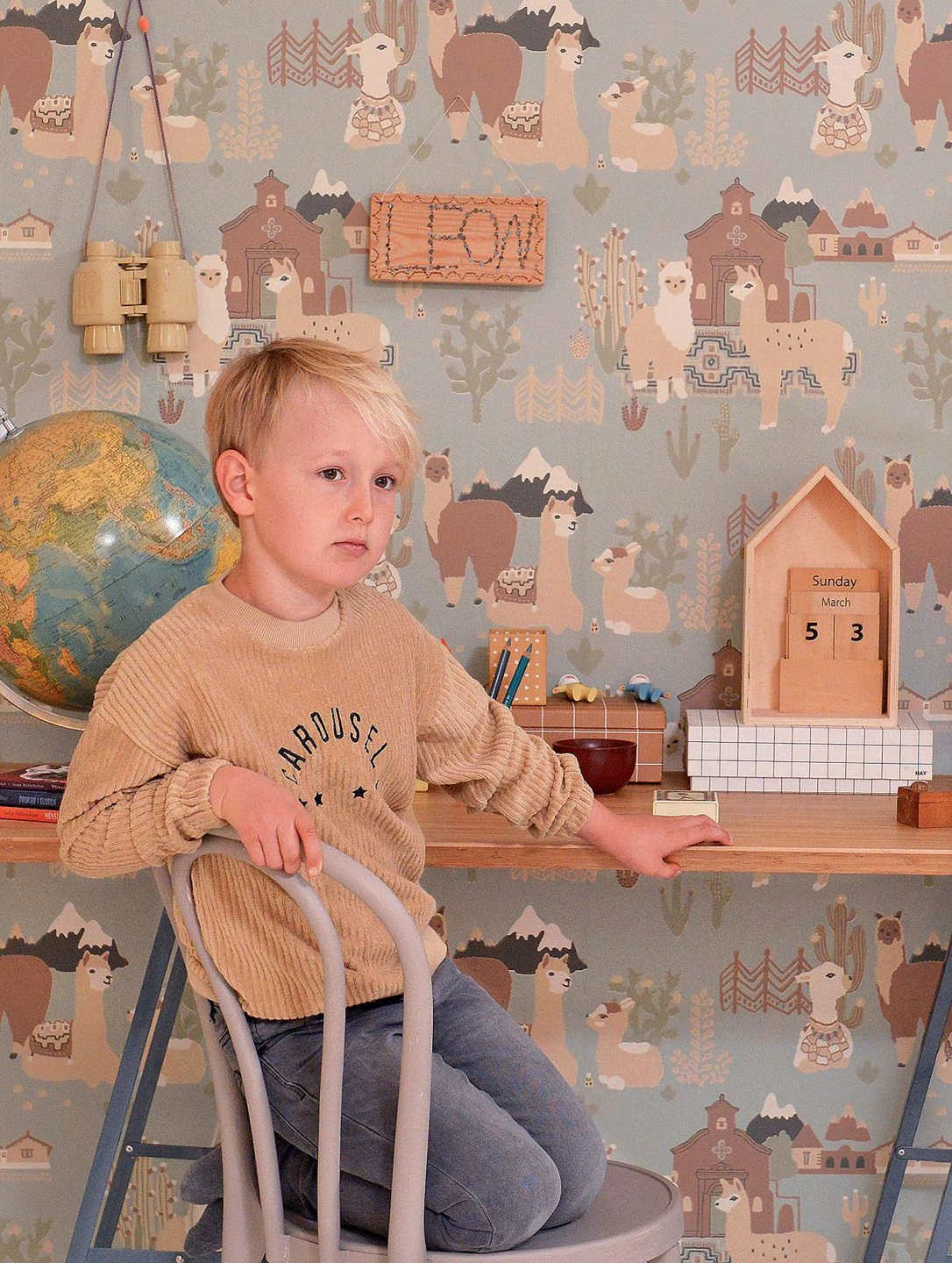 Tapete Lama Village Pastellgraublau 6 Tapete Lama Village Pastellgraublau – Bild 4