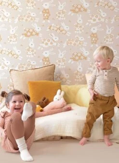 Tapete Rabbit Party Hellgraubeige 11 Tapete Rabbit Party Hellgraubeige -Wallpaper-Featured-Store Rabbit Party C 389391 2880x1440